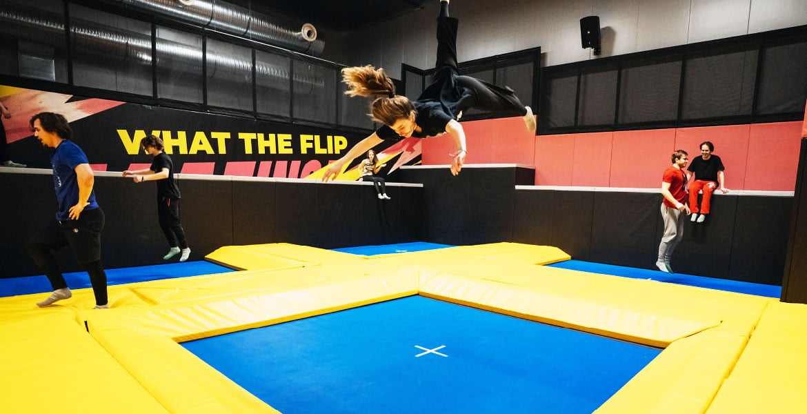 Trampoline park jumping mats & springs